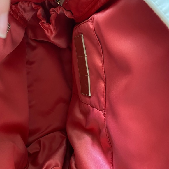 Coach backbag, never used it. It’s in very good condition - Picture 11 of 13